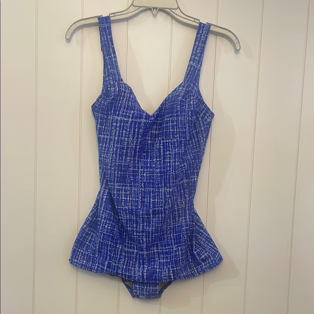 Maxine of Hollywood Full Piece! Size 16